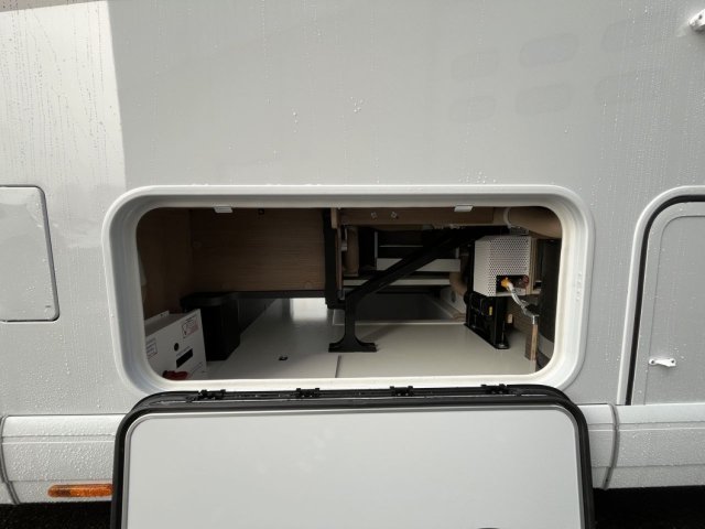 Carthago C-Tourer I 149 LE I-149LE Edition + - Photo 9