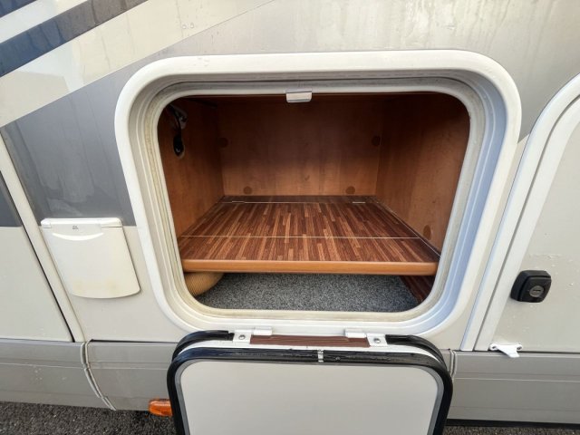 Carthago Chic C-Line I 4.3 LE - Photo 8