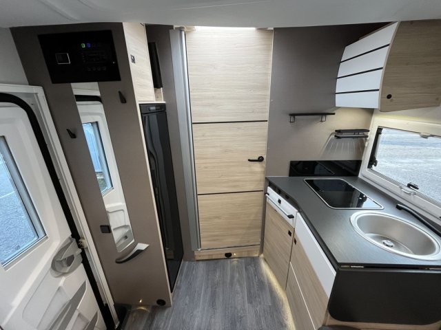 Challenger 328 Start Edition - Photo 11