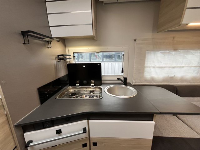 Challenger 328 Start Edition - Photo 13