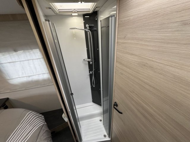 Challenger 328 Start Edition - Photo 17