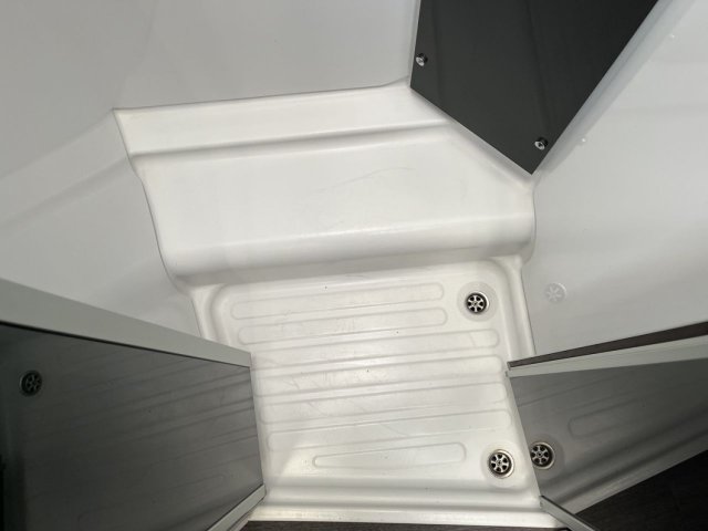 Challenger 328 Start Edition - Photo 18