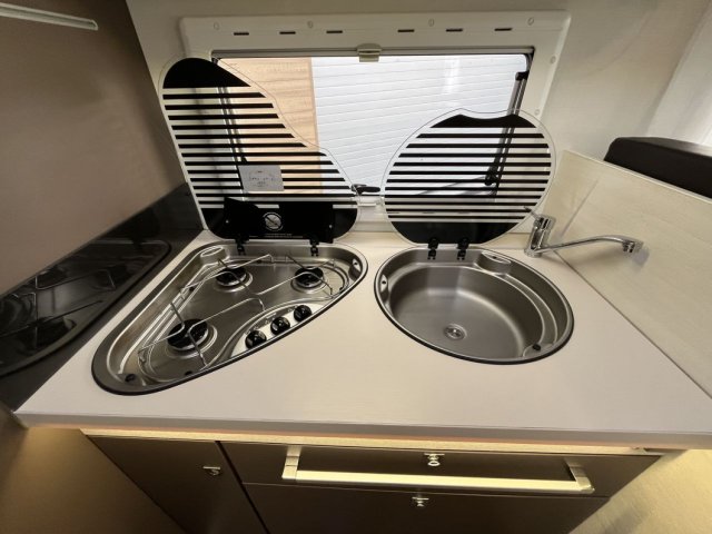 Challenger Quartz 290 - Photo 17