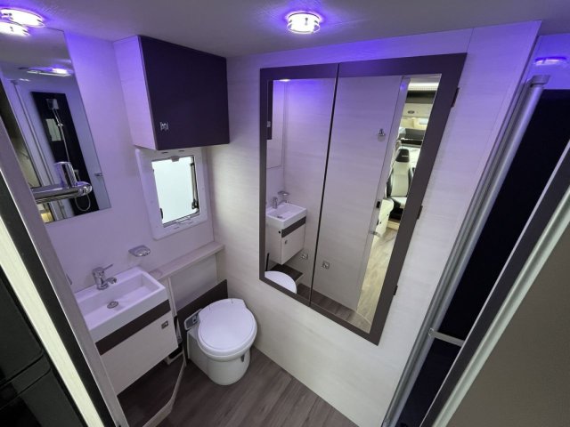 Challenger Quartz 290 - Photo 18