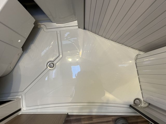 Malibu Charming Coupe 640 LE RB LE-RB Two-Rooms - Photo 26