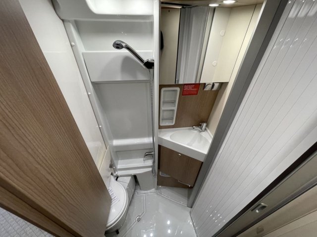 Malibu Charming GT Skyview 640 LE RB LE-RB Two Rooms - Photo 13