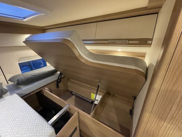 Malibu Charming GT Skyview 640 LE RB LE-RB Two Rooms - Photo 18