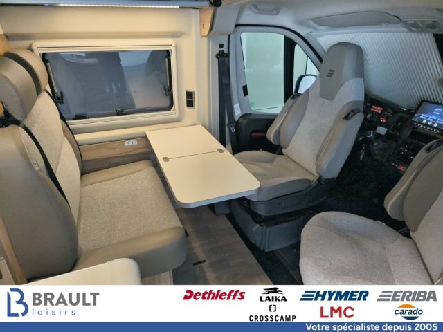 Hymer Camper Vans / Hymercar Ayers Rock Crossover - Photo 6