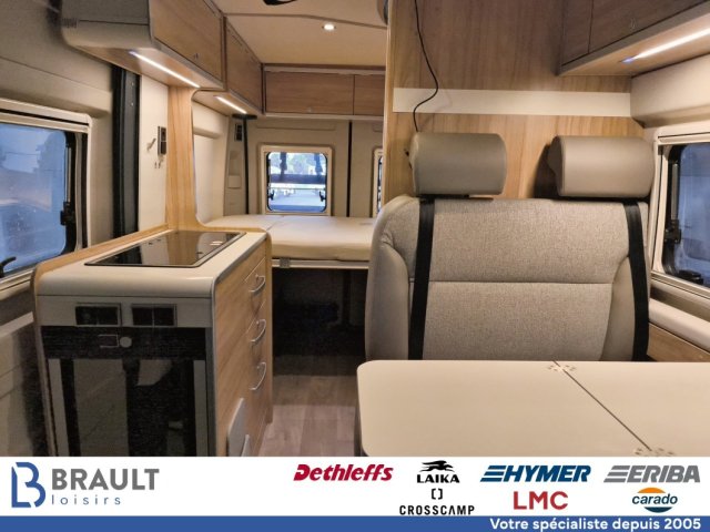 Hymer Camper Vans / Hymercar Ayers Rock Crossover - Photo 8