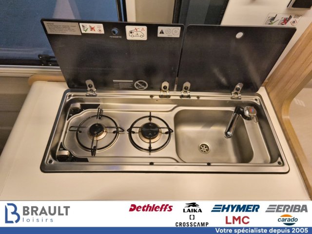 Hymer Camper Vans / Hymercar Ayers Rock Crossover - Photo 9