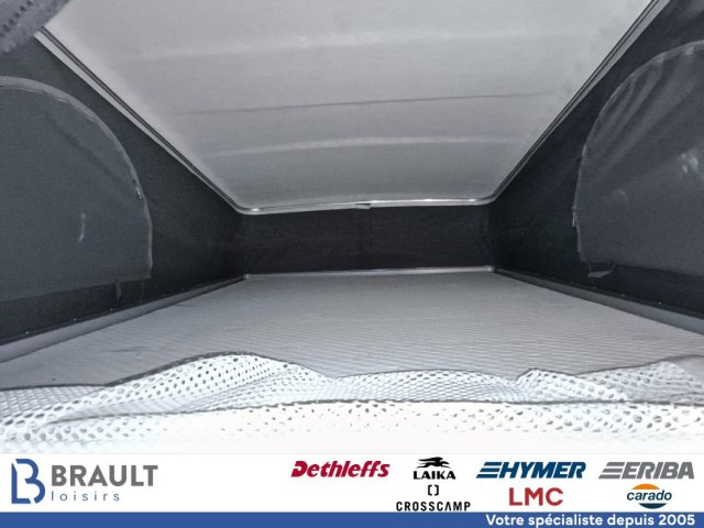 Hymer Camper Vans / Hymercar Ayers Rock Crossover - Photo 17