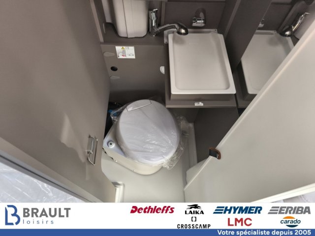 LMC Innovan 592 - Photo 13