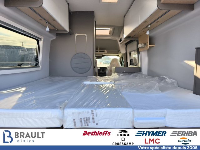 LMC Innovan 592 - Photo 17