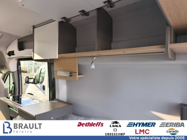 LMC Innovan 592 - Photo 21