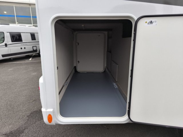 LMC Tourer H 663 G 70eme Anniversaire - Photo 5