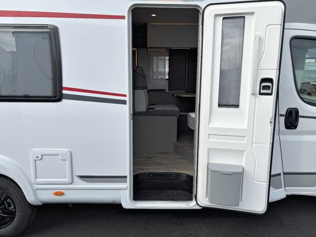 LMC Tourer T 730 G - Photo 7