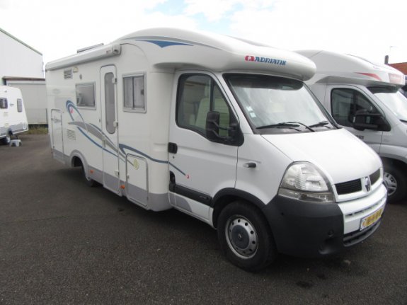 Adria Izola S 687 SPG