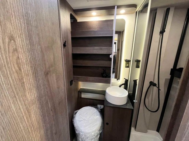 Benimar Tessoro 483 - Photo 10