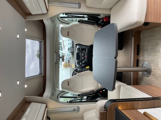 Pilote P 726 FC Evidence Fit - Photo 8