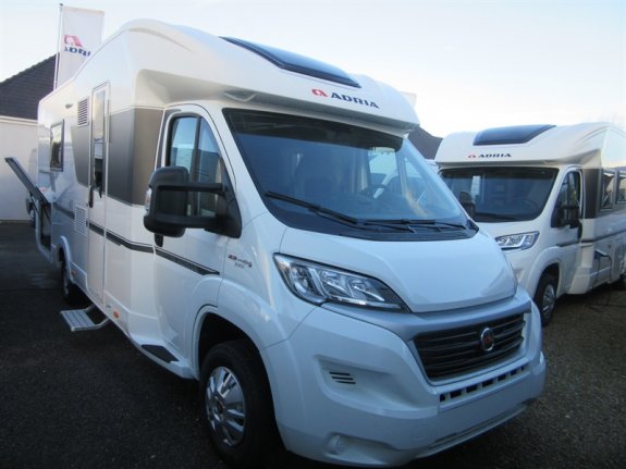 Adria Coral S 670 SLT