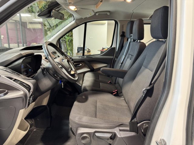 Ford Transit - Photo 8