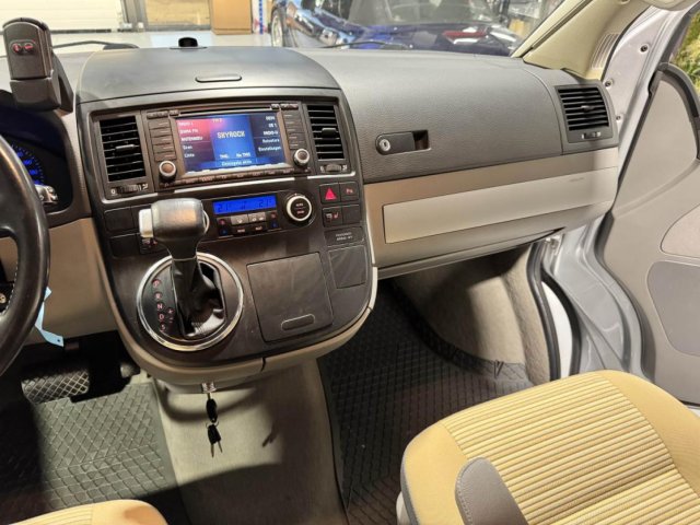 Volkswagen California - Photo 11