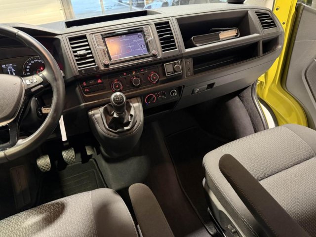 Volkswagen California - Photo 11