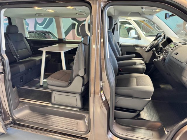 Volkswagen Multivan - Photo 13