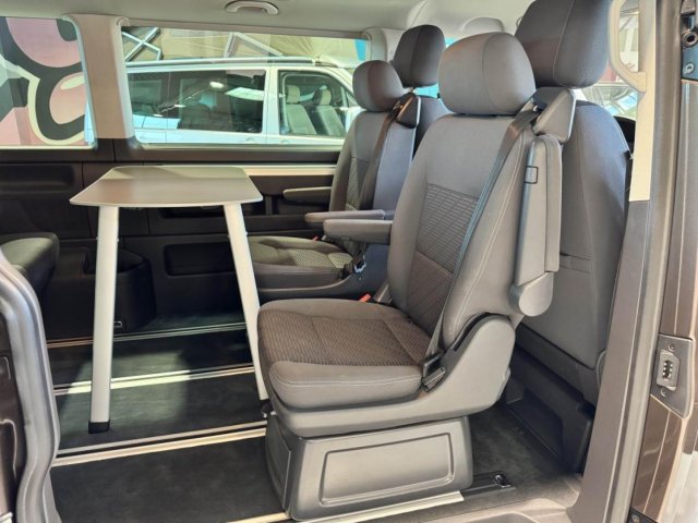 Volkswagen Multivan - Photo 14
