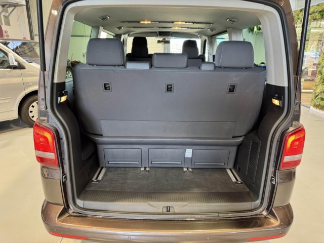 Volkswagen Multivan - Photo 16