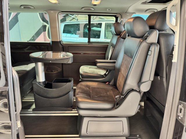 Volkswagen Multivan - Photo 16