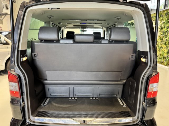 Volkswagen Multivan - Photo 21