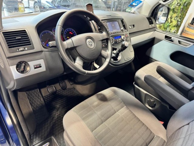 Volkswagen Multivan - Photo 9