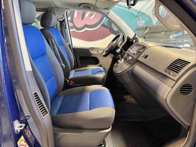 Volkswagen Multivan - Photo 13
