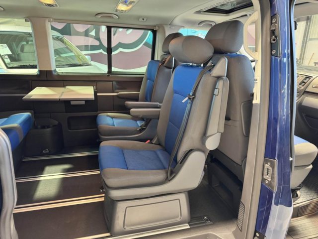 Volkswagen Multivan - Photo 15