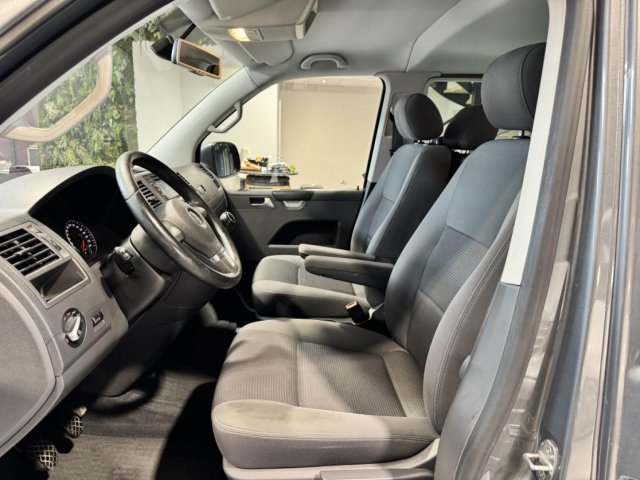 Volkswagen Multivan - Photo 8