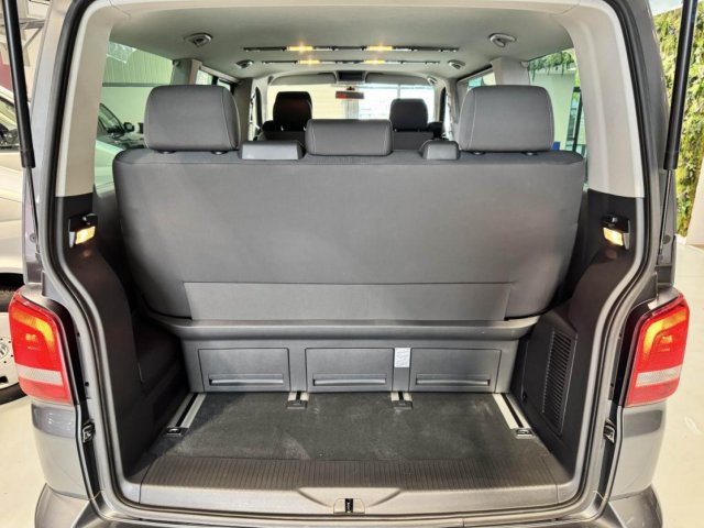 Volkswagen Multivan - Photo 17