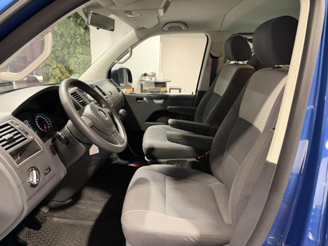 Volkswagen Multivan - Photo 9