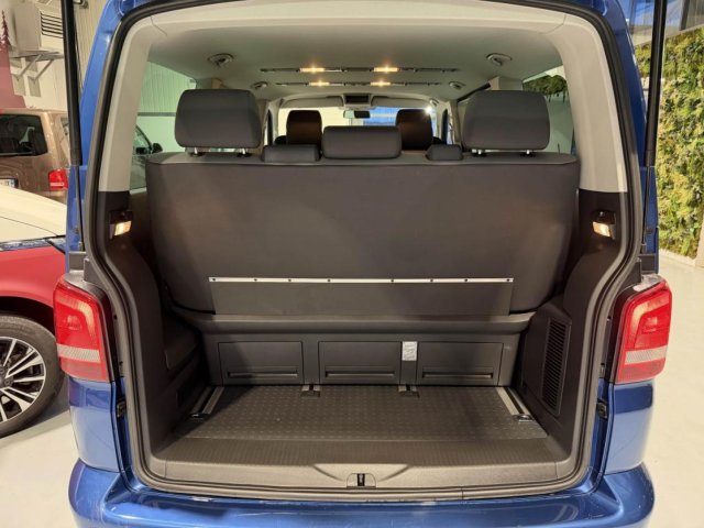 Volkswagen Multivan - Photo 18