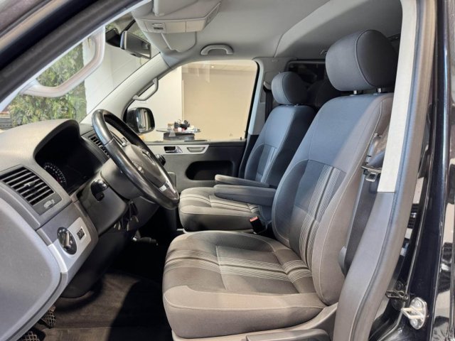 Volkswagen Multivan - Photo 8