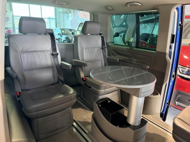 Volkswagen Multivan - Photo 20