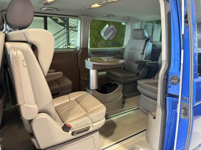 Volkswagen Multivan - Photo 21