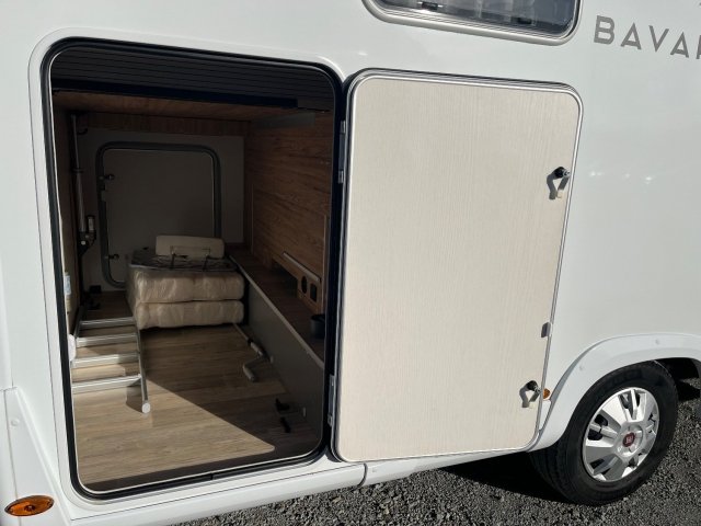 Bavaria Tren-D T726FC Style - Photo 10