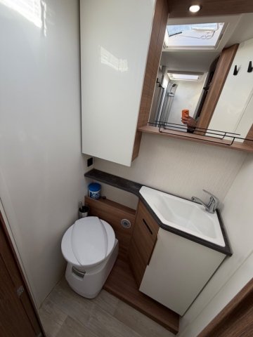 Pilote P 746 FC Expression - Photo 5