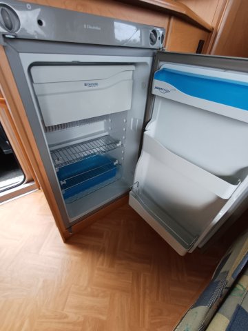 Adria Adriatik 573 DS - Photo 10