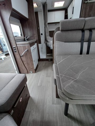 Benimar Tessoro 430 - Photo 12