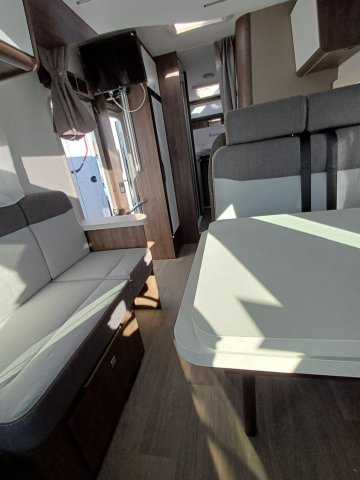 Benimar Tessoro 463 Up - Photo 11