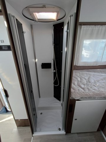 Benimar Tessoro 463 Up - Photo 15