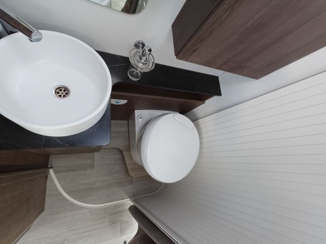 Benimar Tessoro 463 Up - Photo 18