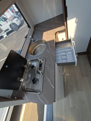 Benimar Tessoro 481 - Photo 12
